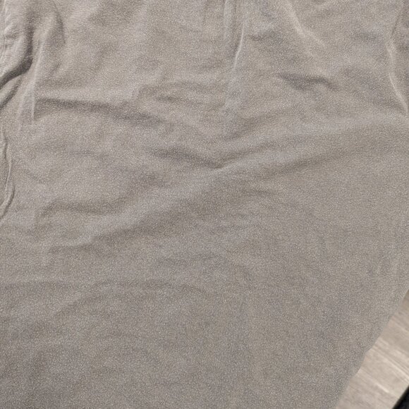 BDG t shirt - Picture 3 of 3